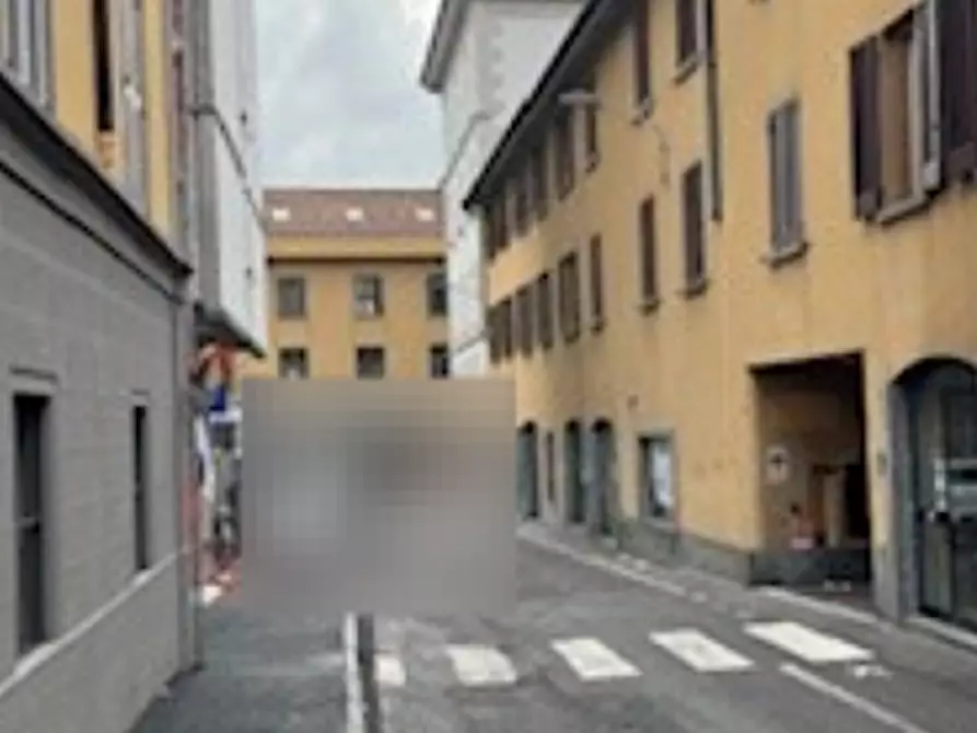 Immagine 6 di Negozio in vendita  in Via Andrea Appiani  a Lecco
