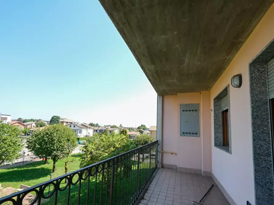 Immagine 3 di Appartamento in vendita  in Via Ottorino Respighi  a Gorgonzola