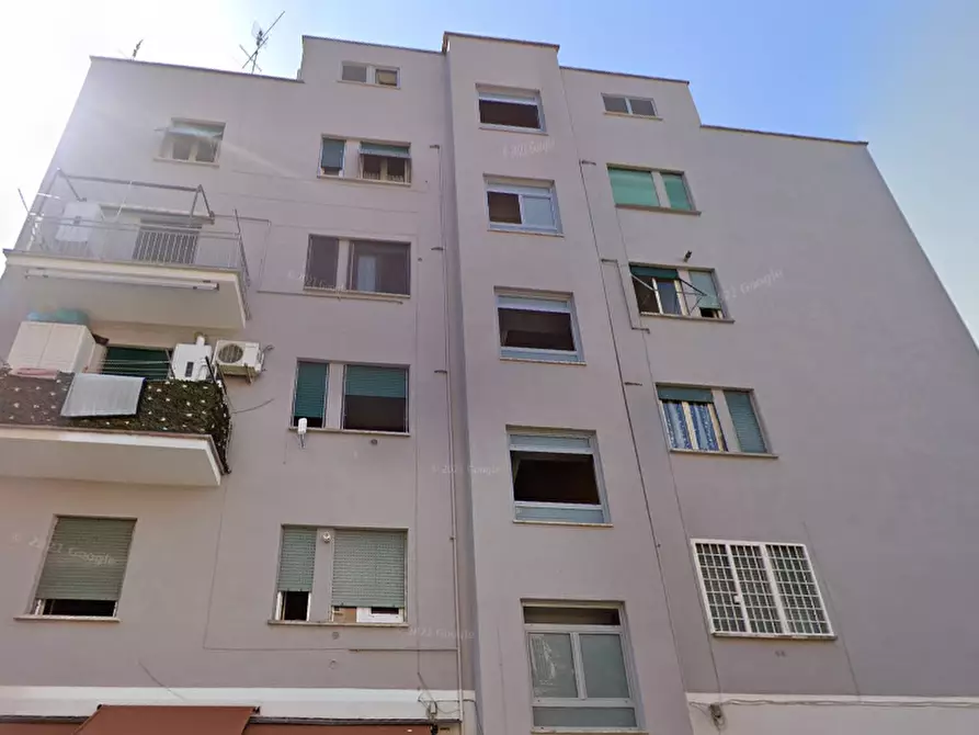 Immagine 3 di Appartamento in vendita  in Via del Campo a Roma