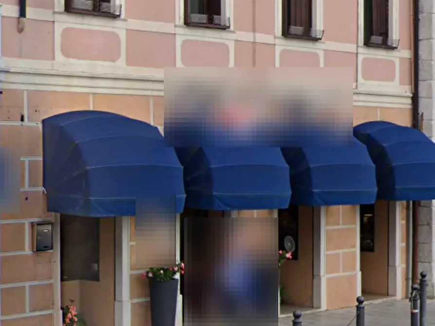 Immagine 3 di Negozio in vendita  in Piazza Italia a Maniago