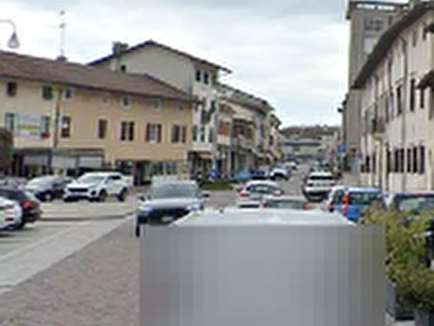 Immagine 5 di Negozio in vendita  in Piazza Italia a Maniago