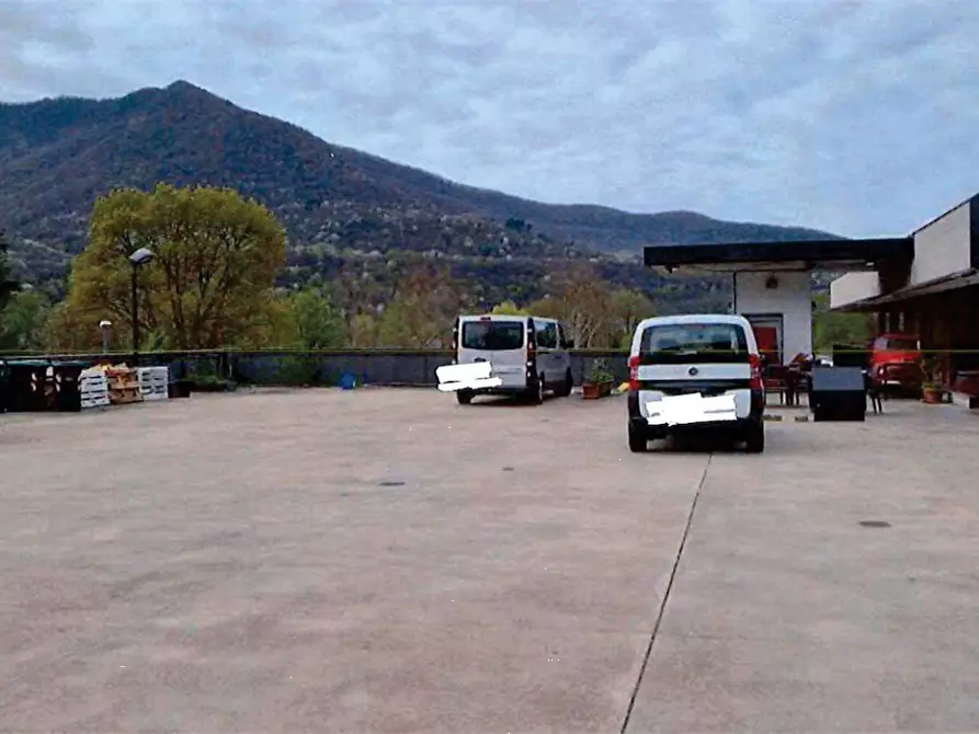 Immagine 2 di Posto auto in vendita  in Via delle Acquette a Cuveglio