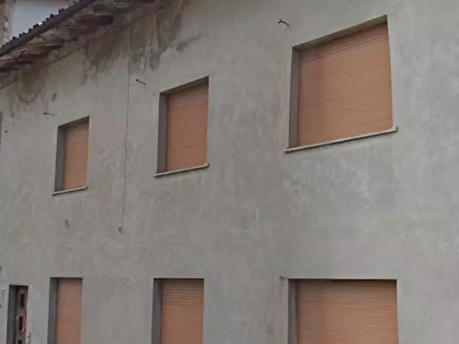 Immagine 15 di Appartamento in vendita  in Via Cavour a Arba