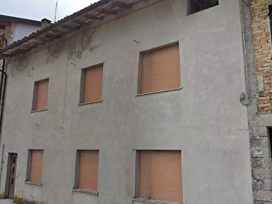 Immagine 11 di Appartamento in vendita  in Via Cavour a Arba