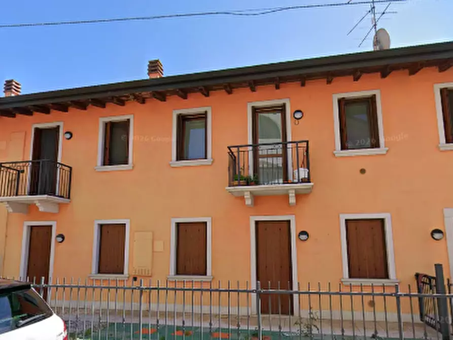 Immagine 3 di Appartamento in vendita  in Via Principe Amedeo a Villafranca Di Verona