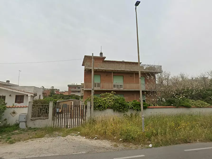 Immagine 2 di Appartamento in vendita  in Lungomare degli Ardeatini a Ardea
