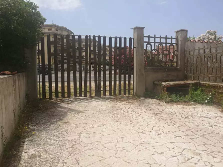 Immagine 7 di Appartamento in vendita  in Lungomare degli Ardeatini a Ardea