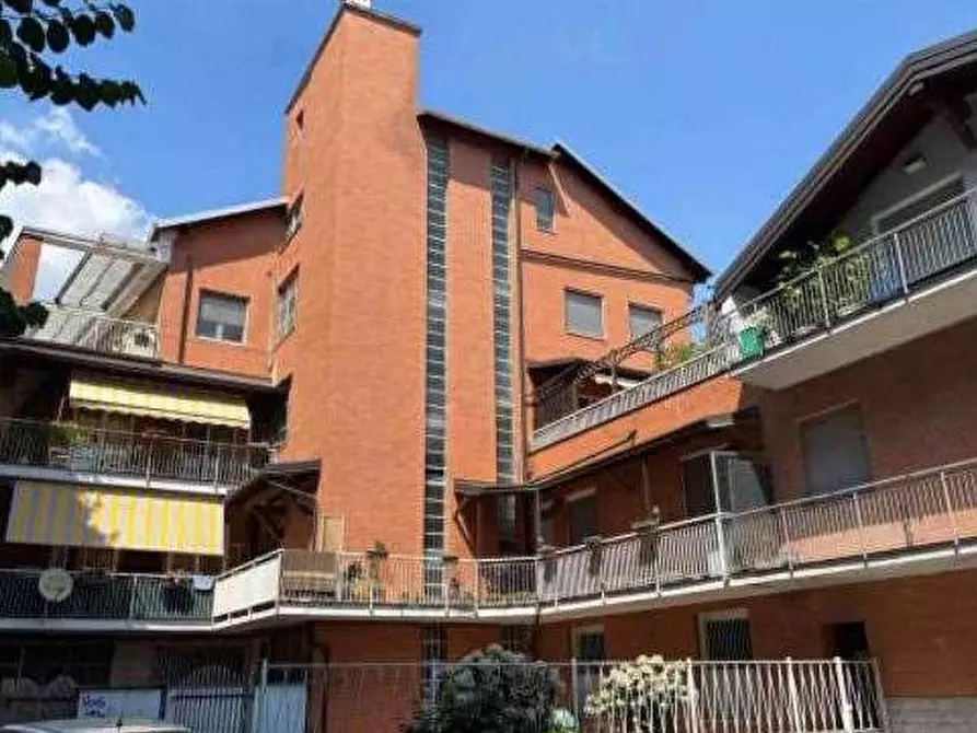 Immagine 1 di Appartamento in vendita  in Via S. Carlo a Garbagnate Milanese