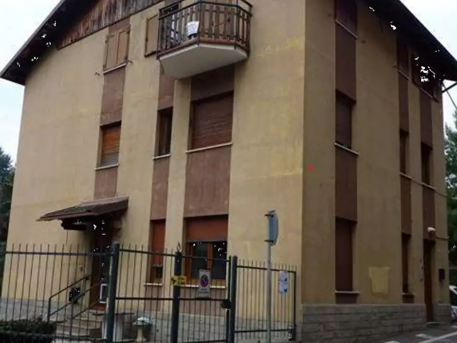 Immagine 1 di Appartamento in vendita  in V. per Concenedo a Moggio