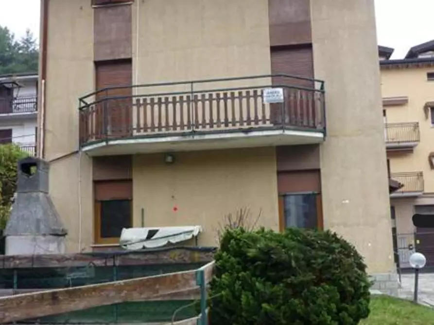 Immagine 2 di Appartamento in vendita  in V. per Concenedo a Moggio