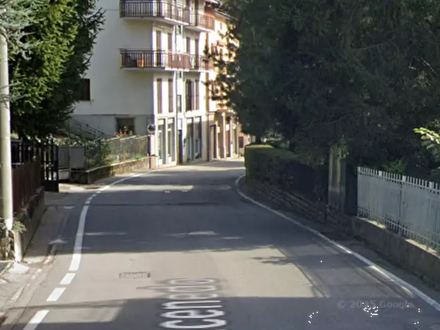 Immagine 13 di Appartamento in vendita  in V. per Concenedo a Moggio