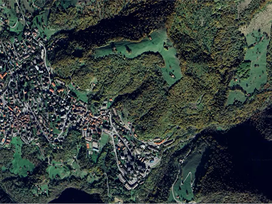 Immagine 15 di Appartamento in vendita  in V. per Concenedo a Moggio