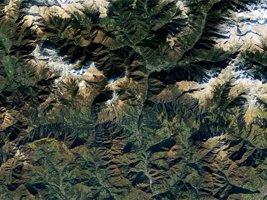 Immagine 18 di Appartamento in vendita  in V. per Concenedo a Moggio