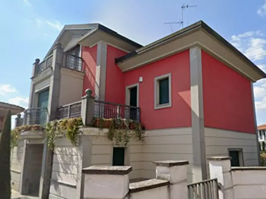 Immagine 10 di Villa in vendita  in Via Galeazze a Cortenuova