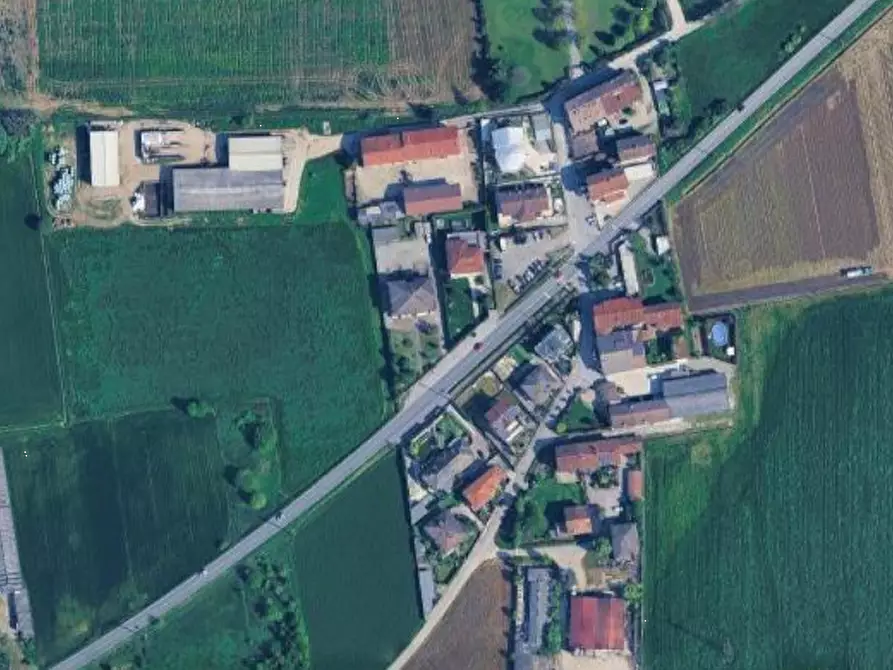 Immagine 19 di Villa in vendita  in Via Galeazze a Cortenuova