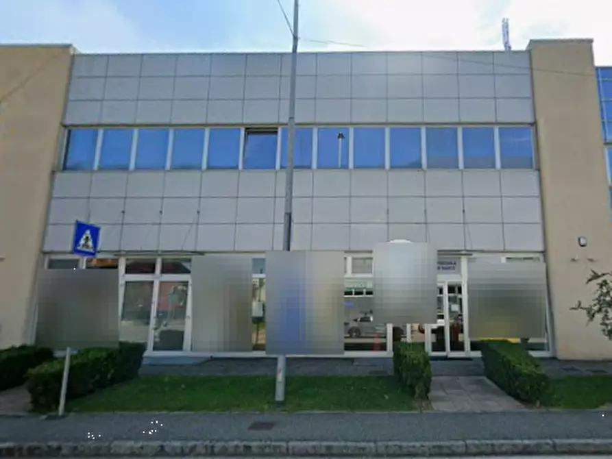 Immagine 2 di Capannone industriale in vendita  in Via Roggia Vignola a Treviglio