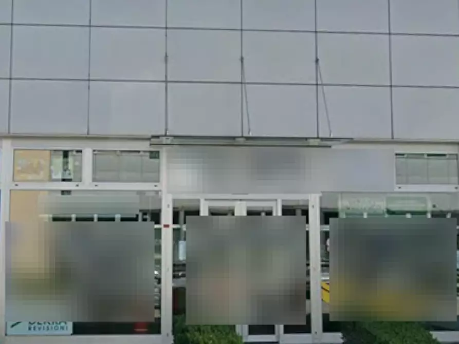 Immagine 1 di Capannone industriale in vendita  in Via Roggia Vignola a Treviglio
