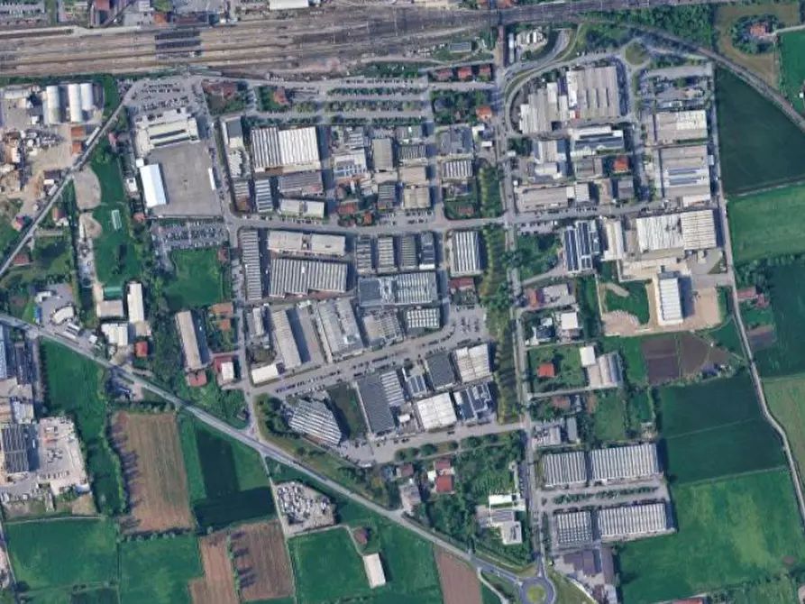 Immagine 8 di Capannone industriale in vendita  in Via Roggia Vignola a Treviglio