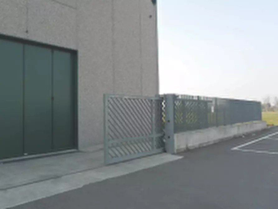 Immagine 1 di Capannone industriale in vendita  in Via delle Orobie a Urgnano