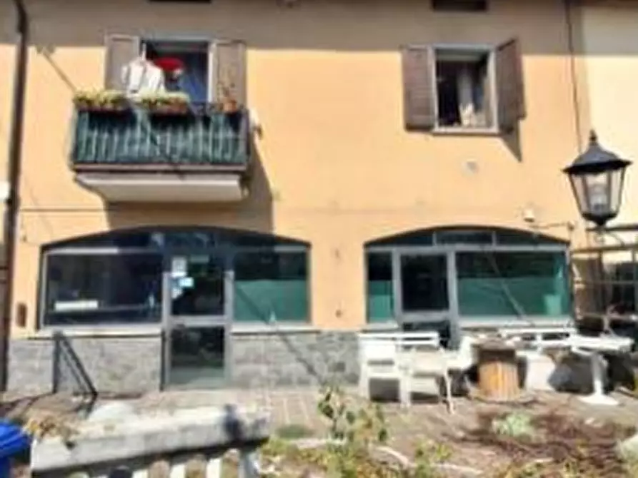 Immagine 2 di Negozio in vendita  in Via Don Lorenzo Allegrini a Ponte San Pietro