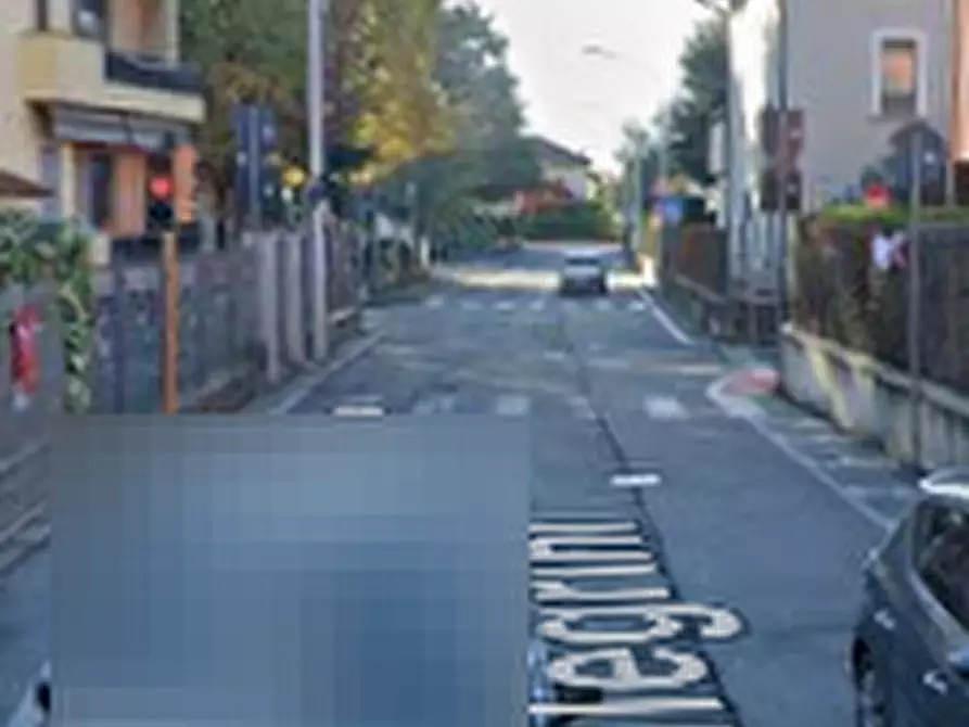 Immagine 4 di Negozio in vendita  in Via Don Lorenzo Allegrini a Ponte San Pietro