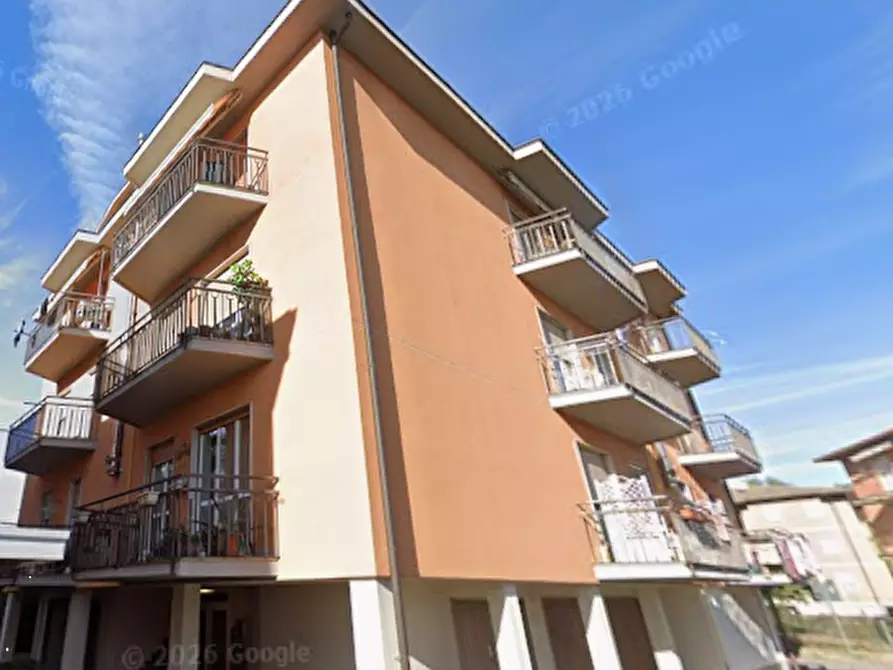 Immagine 2 di Appartamento in vendita  in Via Lotto Lorenzo a Presezzo
