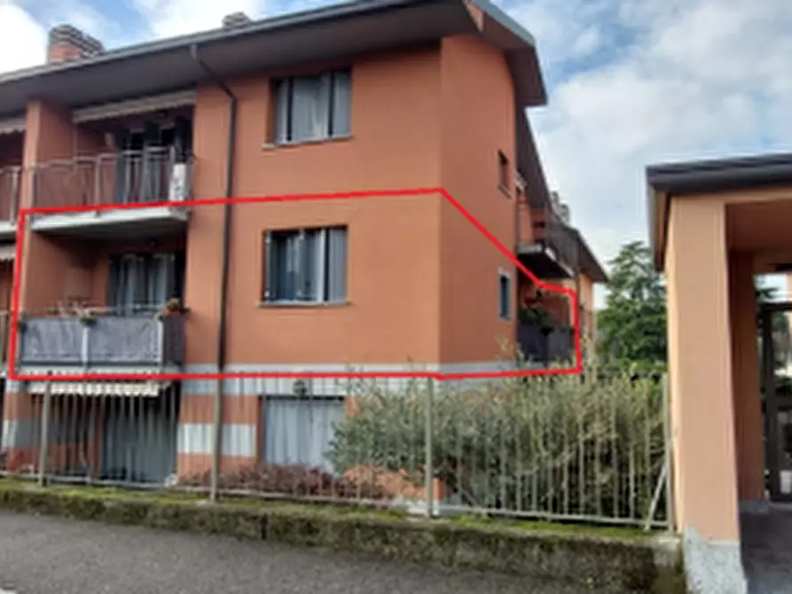 Immagine 2 di Appartamento in vendita  in Via Milano a Cisano Bergamasco