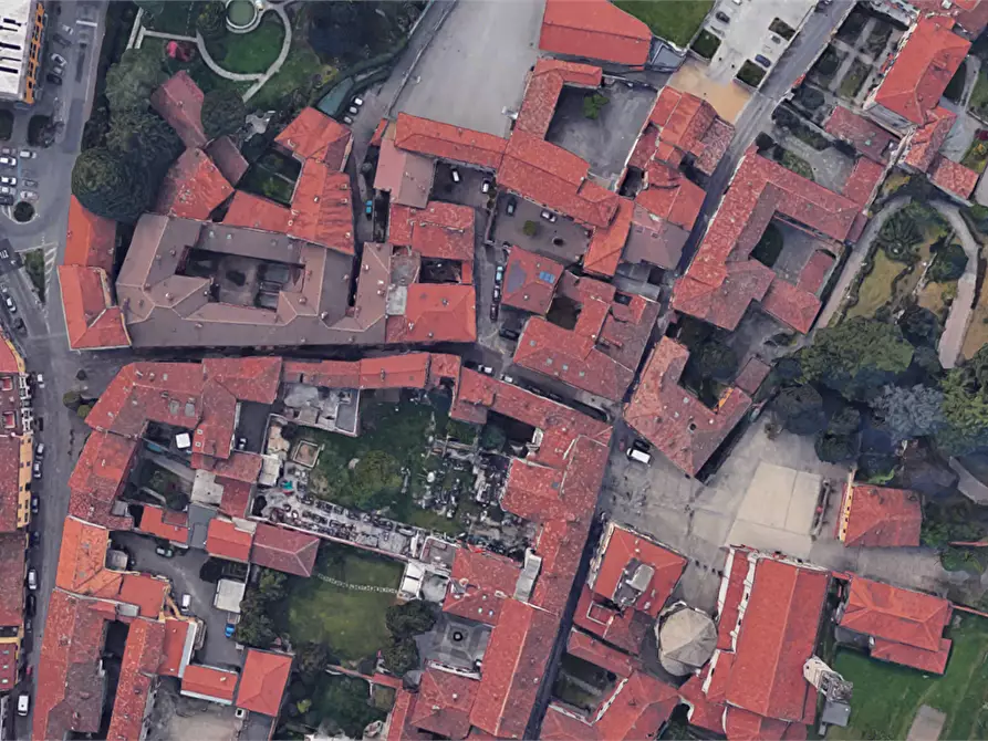 Immagine 10 di Negozio in vendita  in Via Camillo Benso Conte di Cavour a Oggiono