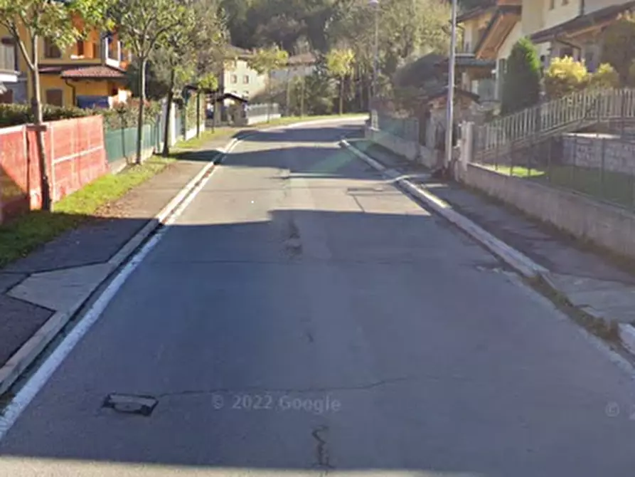 Immagine 5 di Appartamento in vendita  in Via Enio Salvi a Zogno