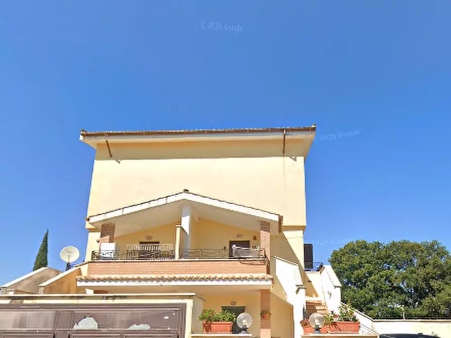 Immagine 11 di Porzione di villa in vendita  in Via Lago di Moro a Nettuno