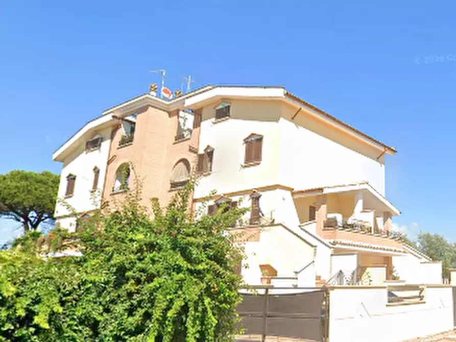 Immagine 15 di Porzione di villa in vendita  in Via Lago di Moro a Nettuno