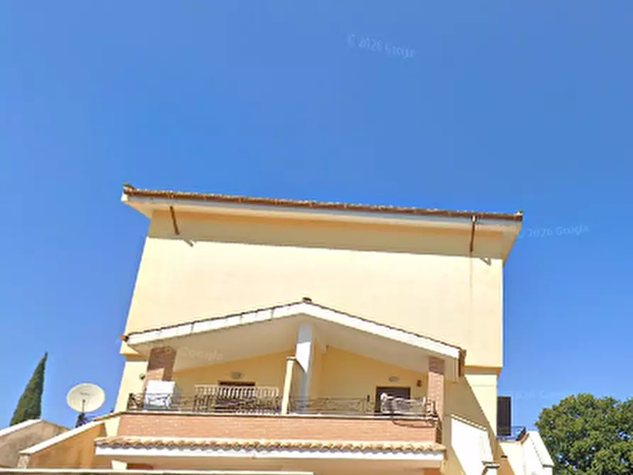 Immagine 2 di Porzione di villa in vendita  in Via Lago di Moro a Nettuno