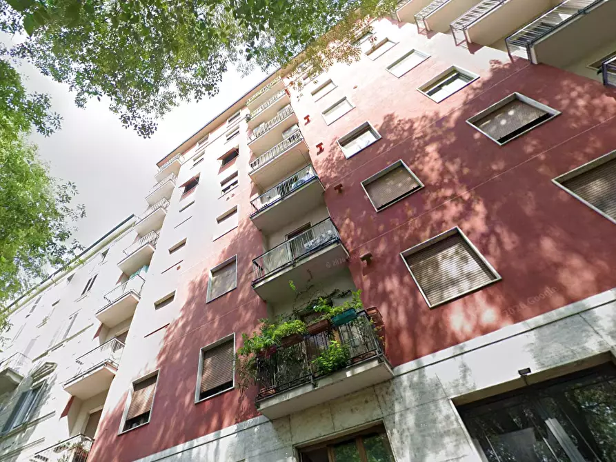 Immagine 3 di Ufficio in vendita  in Viale Gabriele D'Annunzio a Milano