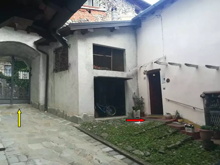 Immagine 1 di Appartamento in vendita  in Via Serpentina a Blessagno
