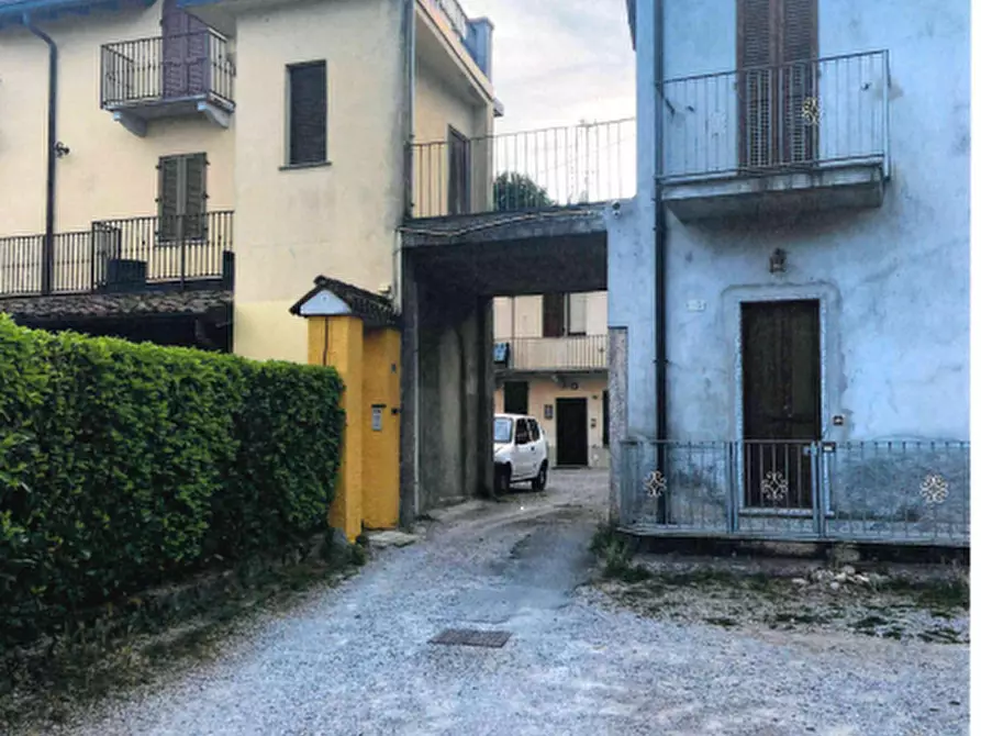 Immagine 1 di Appartamento in vendita  in Via Per Saruggia  a Albavilla