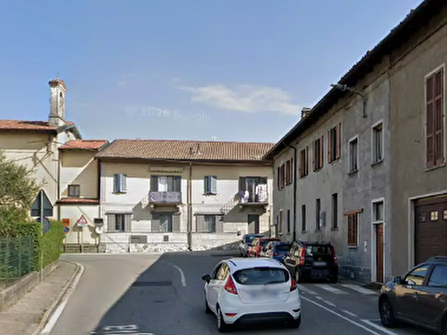 Immagine 3 di Appartamento in vendita  in Via Per Saruggia  a Albavilla