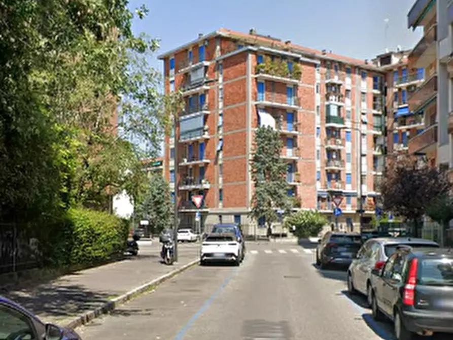 Immagine 6 di Posto auto in vendita  in Via Molinazzo a Milano