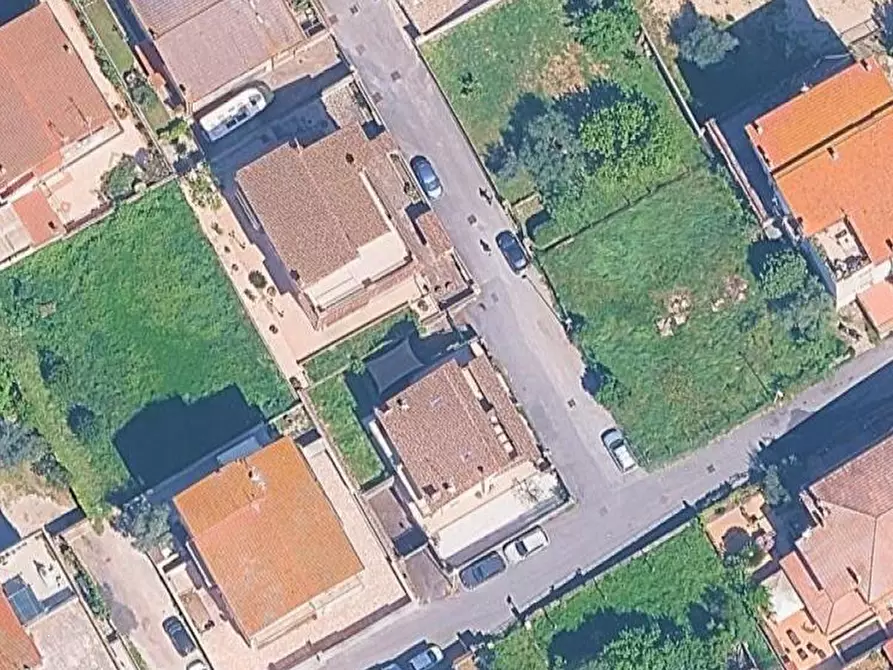 Immagine 15 di Porzione di casa in vendita  in Via Gardone Riviera a Roma