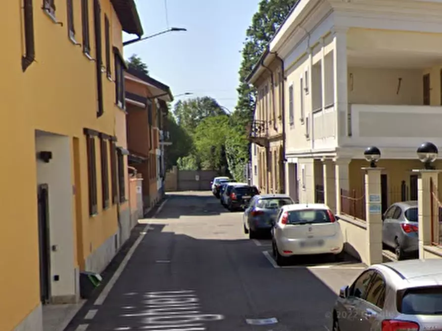 Immagine 11 di Garage in vendita  in Via Dante Alighieri a Arluno
