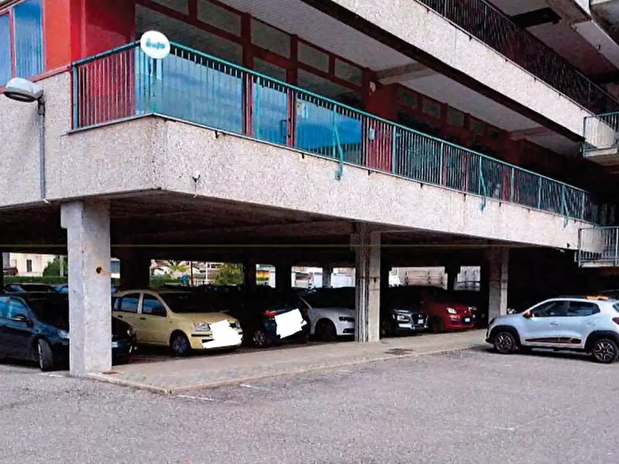 Immagine 1 di Garage in vendita  in Via delle Acquette a Cuveglio