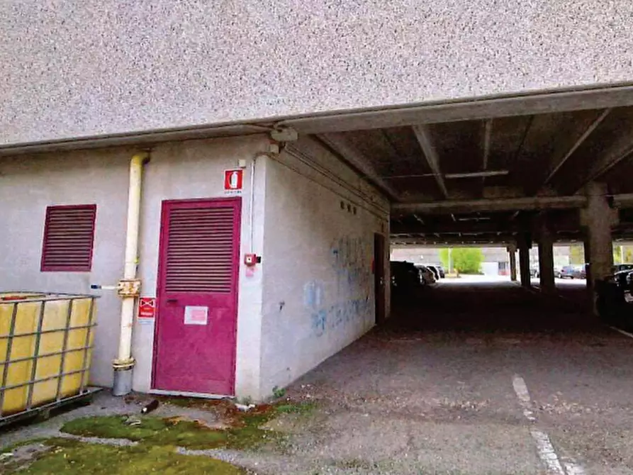 Immagine 2 di Garage in vendita  in Via delle Acquette a Cuveglio