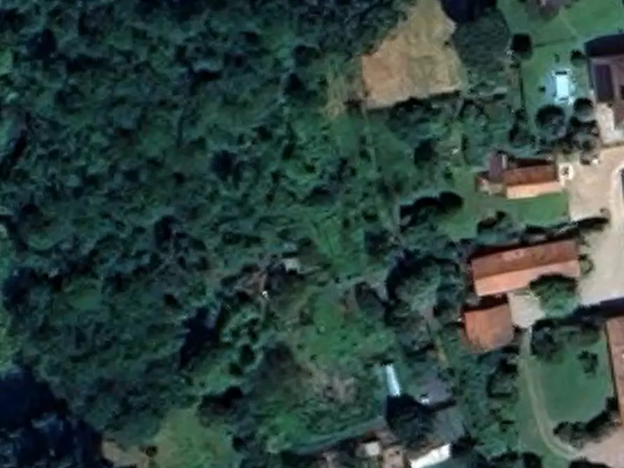 Immagine 1 di Terreno agricolo in vendita  in Via Campaccino a Angera