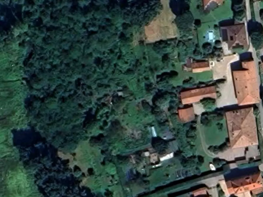 Immagine 20 di Villa in vendita  in Via Campaccino a Angera
