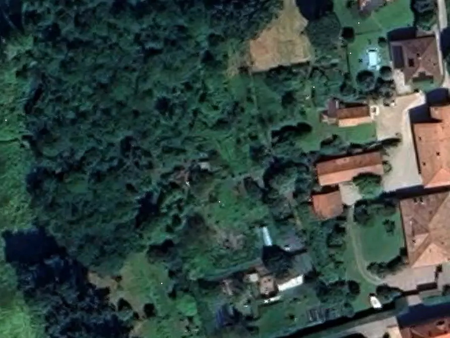 Immagine 22 di Villa in vendita  in Via Campaccino a Angera