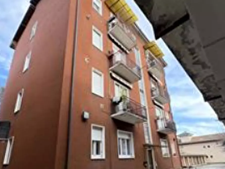 Immagine 2 di Appartamento in vendita  in Via Vittorio Emanuele II a Usmate Velate