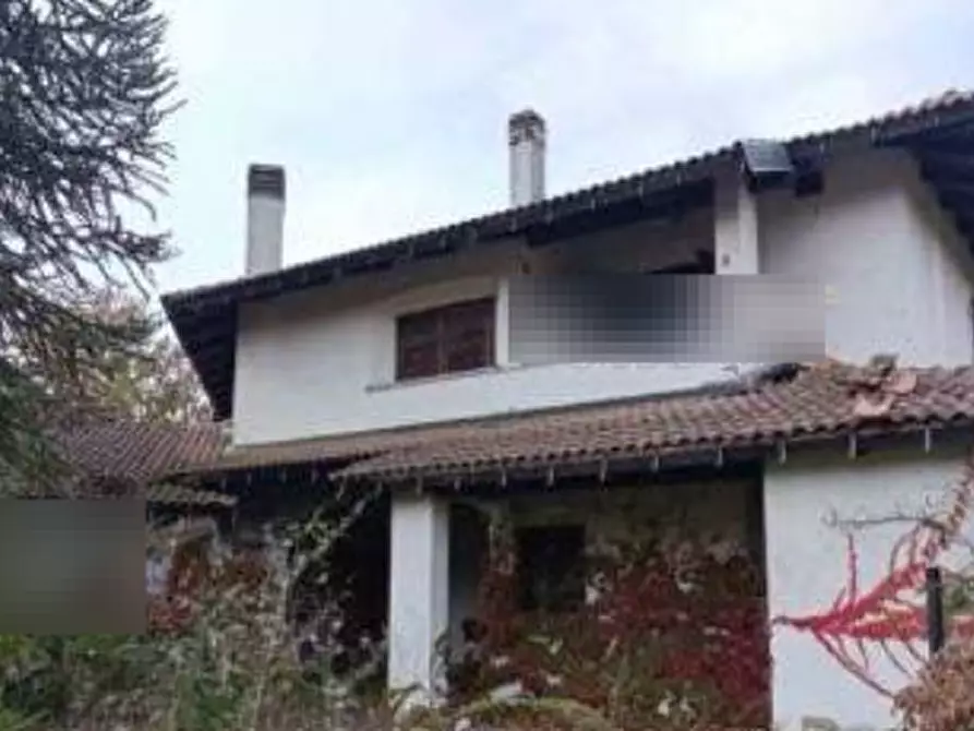 Immagine 2 di Villa in vendita  in Frazione Castiglione a Asti