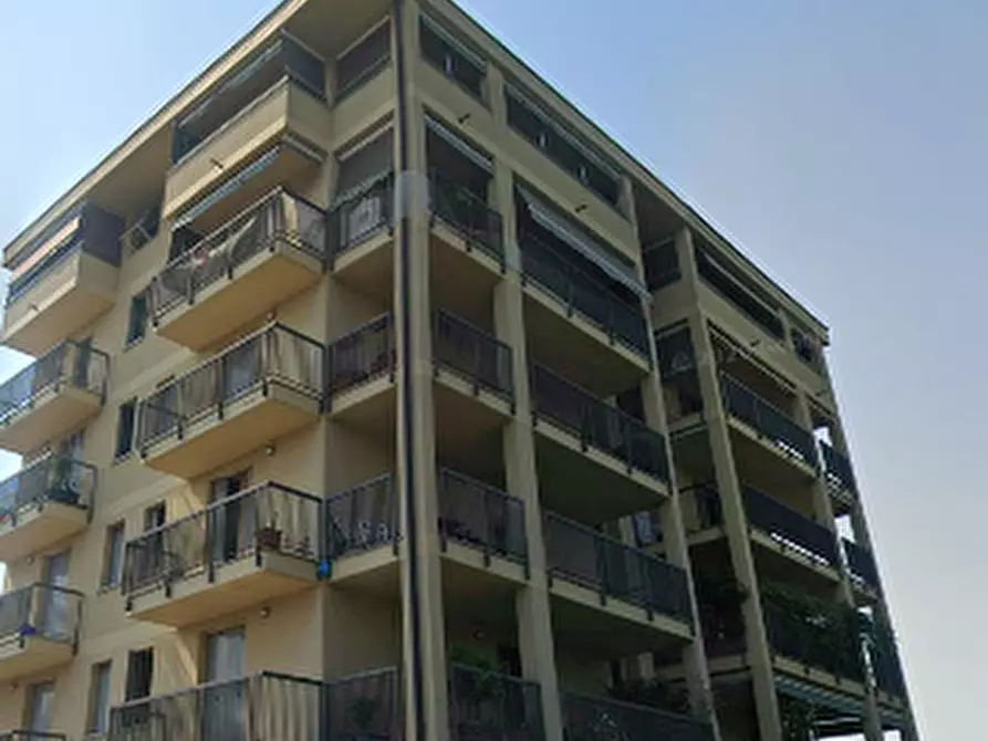 Immagine 5 di Appartamento in vendita  in Via Lucera a Milano