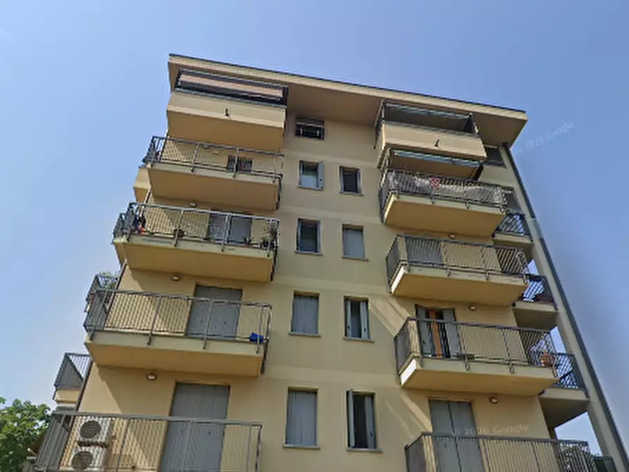 Immagine 10 di Appartamento in vendita  in Via Lucera a Milano