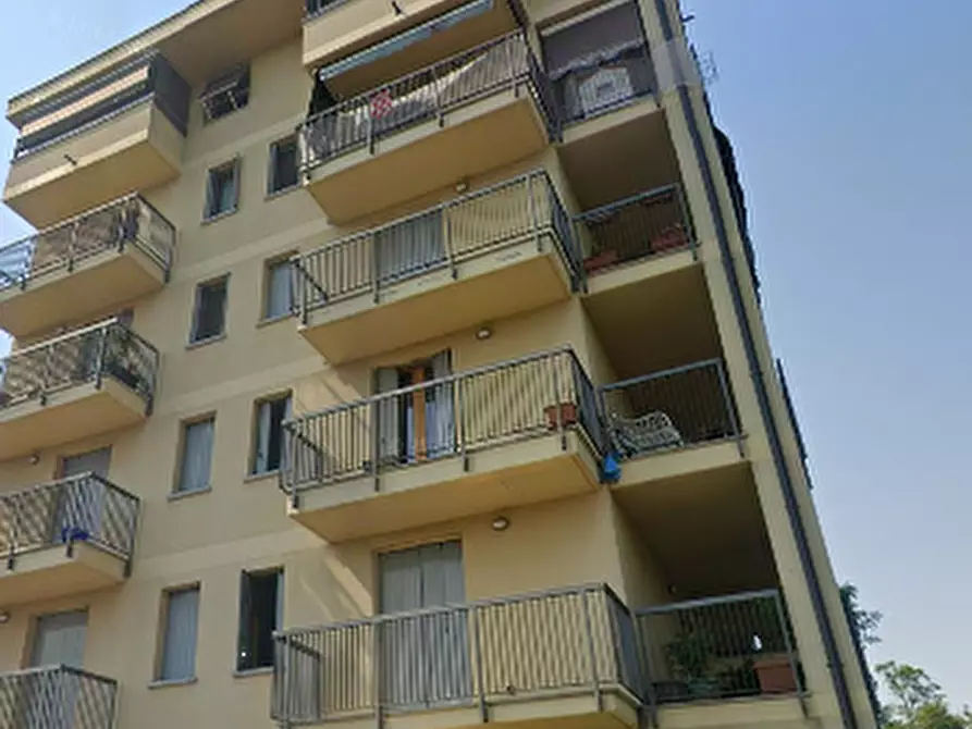 Immagine 16 di Appartamento in vendita  in Via Lucera a Milano
