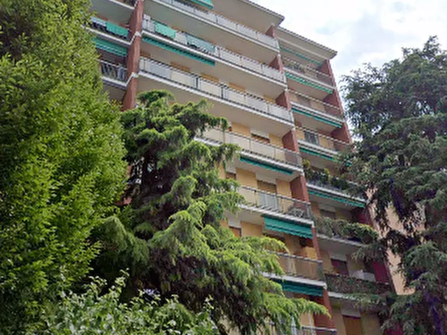 Immagine 2 di Appartamento in vendita  in Via Francesco Baracca a Desio
